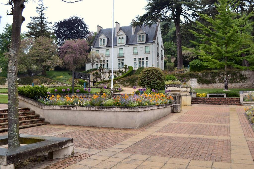 Gennes Mairie